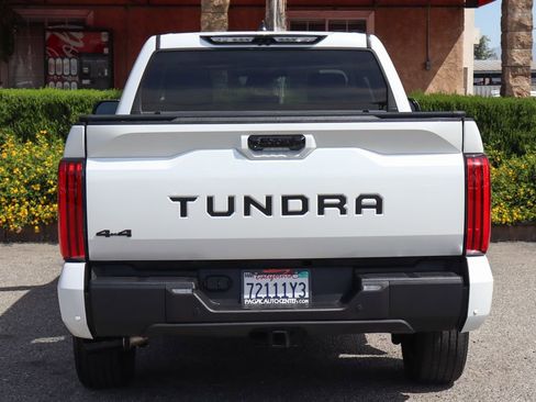 Used 2024 Toyota Tundra Limited AWD/4WD image 7