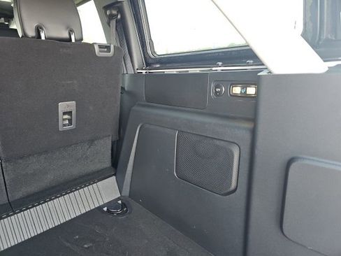 Used 2025 Ford Bronco Outer Banks AWD/4WD image 8