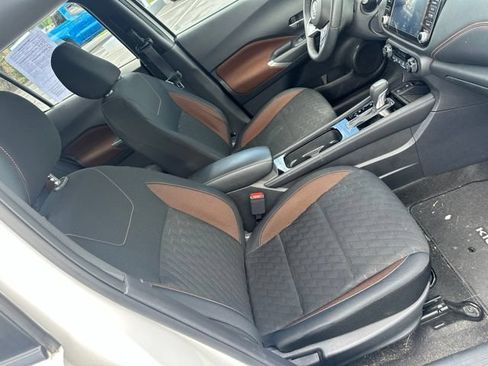 Certified 2023 Nissan Kicks SR FWD image 10
