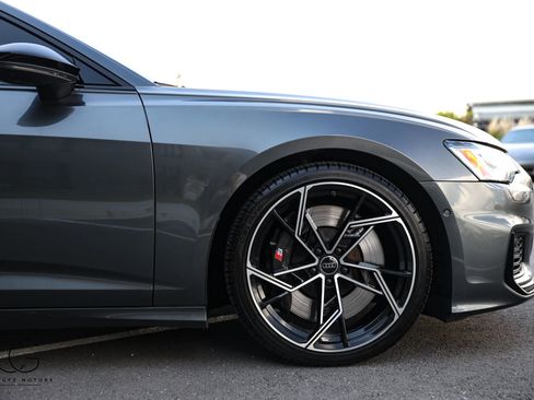 Used 2022 Audi S6 Premium Plus w/ Black Optic Package AWD/4WD image 19