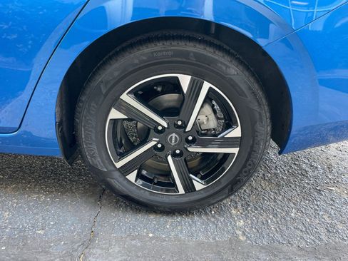 Used 2025 Nissan Sentra SV FWD image 28