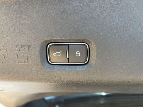 Used 2025 Ford Expedition Max Platinum AWD/4WD image 24