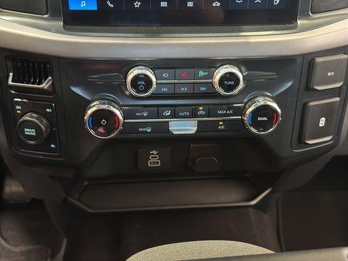 Used 2025 Ford F150 XLT w/ Equipment Group 301A Standard AWD/4WD image 29