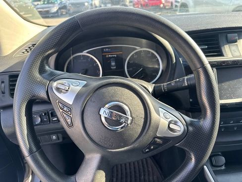 Used 2019 Nissan Sentra S FWD image 6