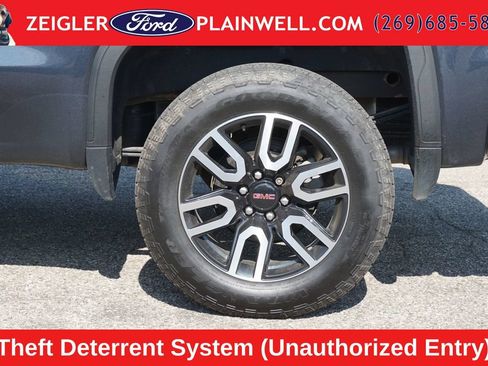 Used 2022 GMC Sierra 1500 AT4 AWD/4WD image 9