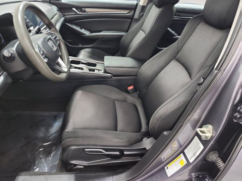 Used 2019 Honda Accord LX image 9