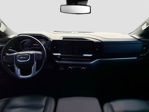 Used 2024 GMC Sierra 1500 SLT image 15