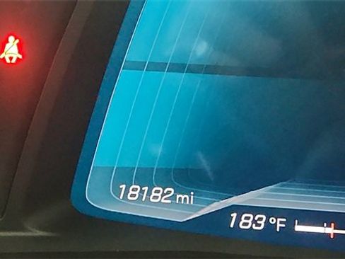 Used 2022 Chevrolet Corvette Stingray Premium Conv w/ Z51 Performance Package image 36