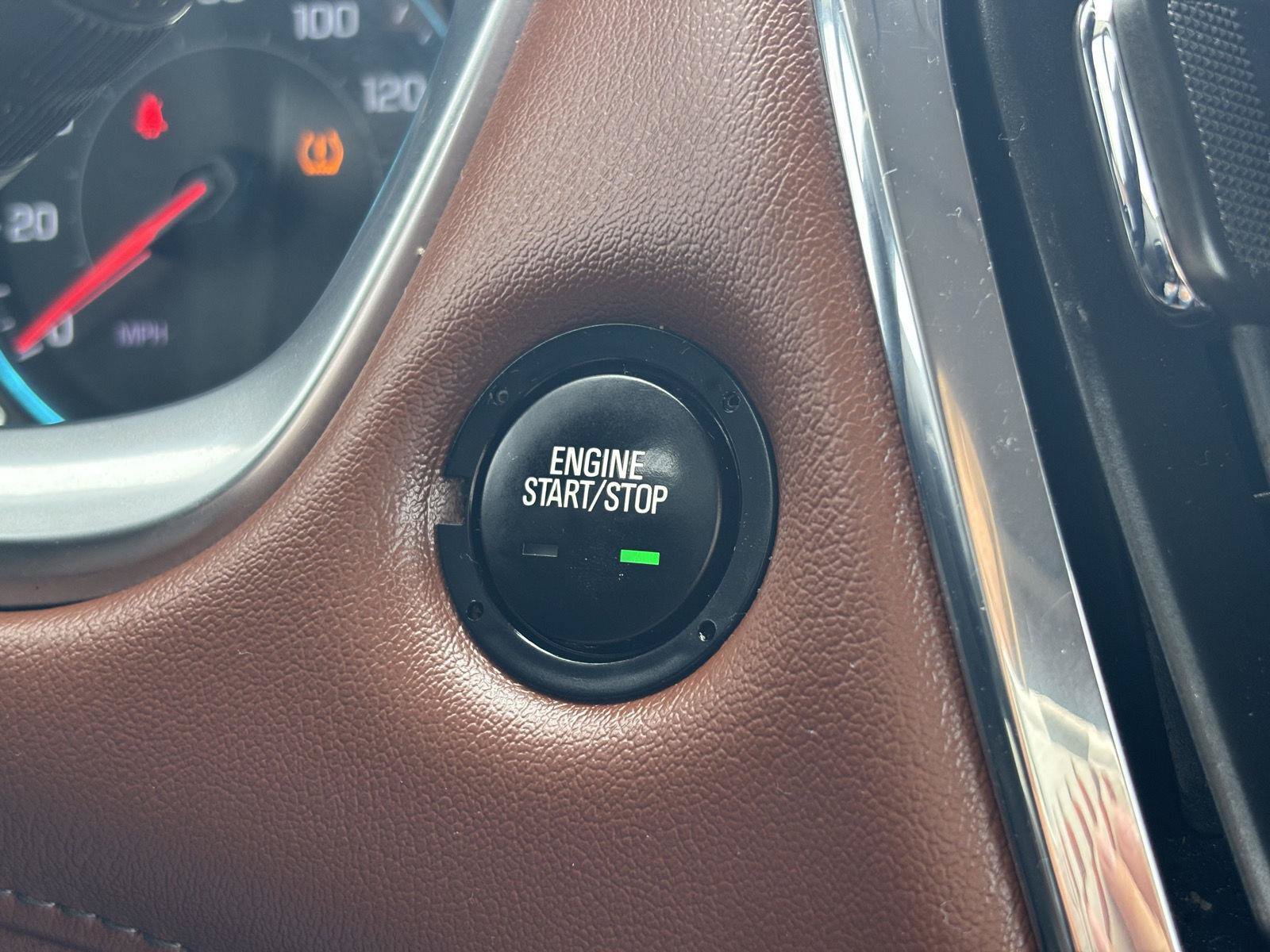 Used 2018 Chevrolet Traverse High Country AWD/4WD image 31