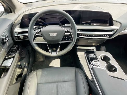 Used 2025 Cadillac Lyriq Sport RWD image 23
