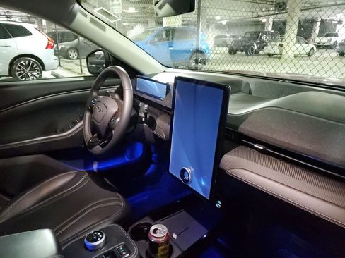 Used 2023 Ford Mustang Mach-E Premium image 6