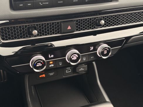 Certified 2024 Honda Civic Sport image 21