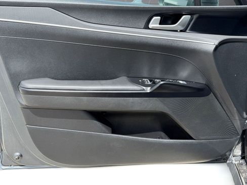 Used 2023 Kia K5 LXS image 11