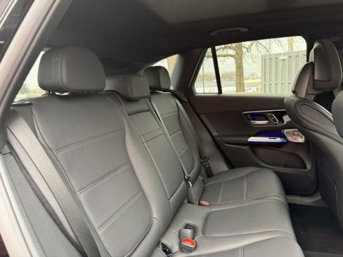 Used 2026 Mercedes-Benz GLC 300 4MATIC image 27