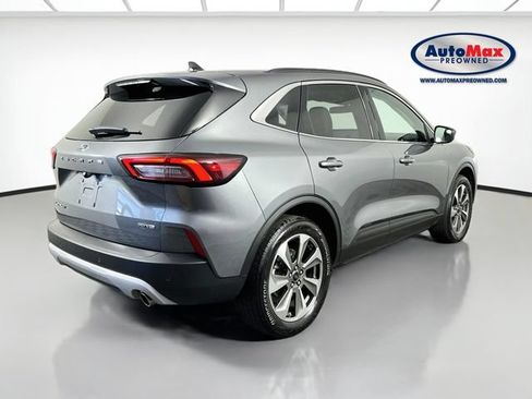 Used 2025 Ford Escape Platinum AWD/4WD image 2