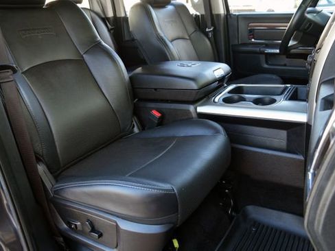 Used 2016 RAM 1500 Laramie w/ Convenience Group AWD/4WD image 32
