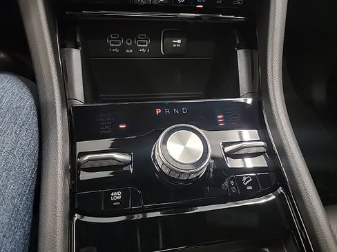 New 2025 Jeep Grand Cherokee L Summit image 18