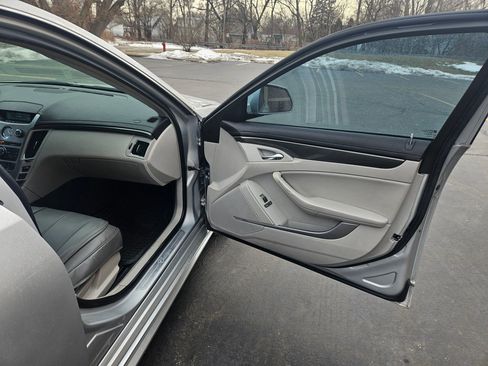 Used 2011 Cadillac CTS AWD Sedan image 22