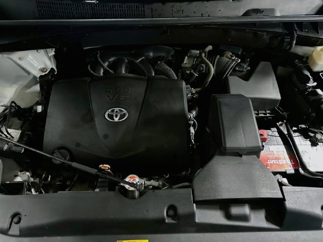 Used 2017 Toyota Highlander XLE AWD/4WD image 34