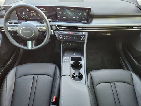 New 2025 Hyundai Sonata Limited FWD image 19