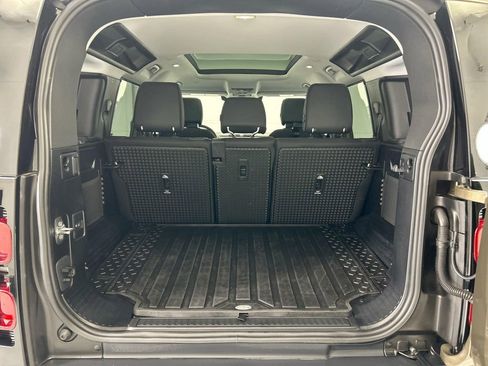 Certified 2025 Land Rover Defender 110 S image 27