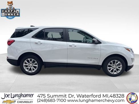 Used 2020 Chevrolet Equinox LS w/ LS Convenience Package image 2