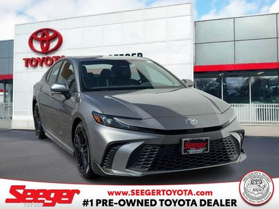 Used 2025 Toyota Camry Hybrid