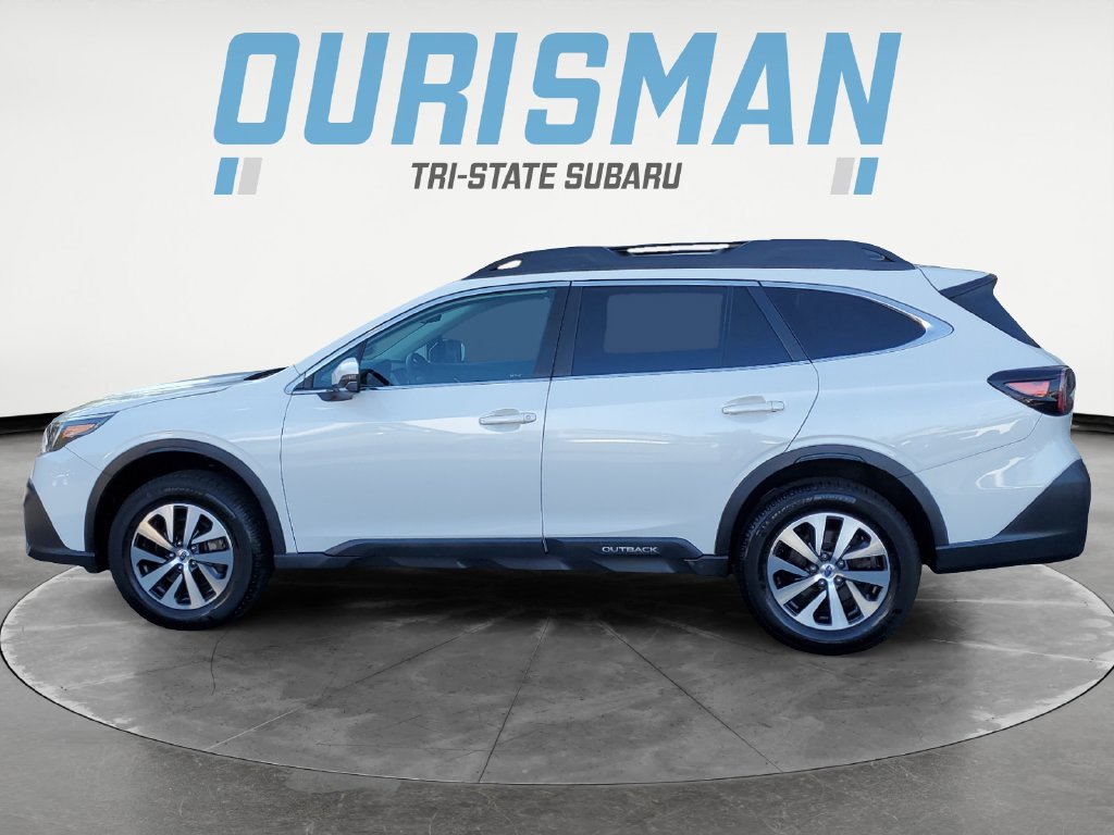 Certified 2022 Subaru Outback Premium w/ Popular Package #1 AWD/4WD image 3