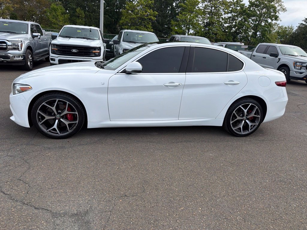 Used 2021 Alfa Romeo Giulia Ti w/ Active Assist 2 Package TI AWD/4WD image 3