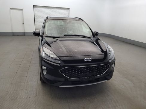 Used 2020 Ford Escape Titanium AWD/4WD image 14