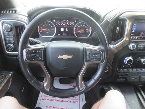 Used 2022 Chevrolet Silverado 1500 High Country AWD/4WD image 10