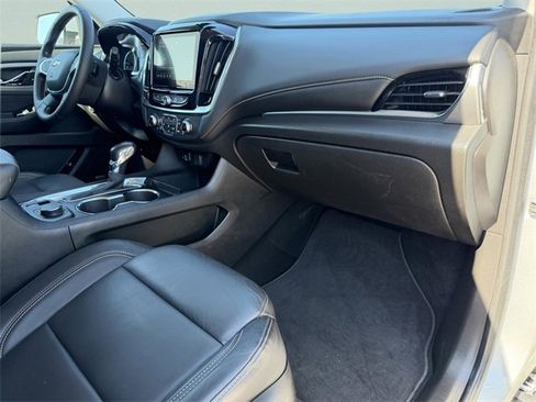 Certified 2021 Chevrolet Traverse LT w/ LT Premium Package image 14