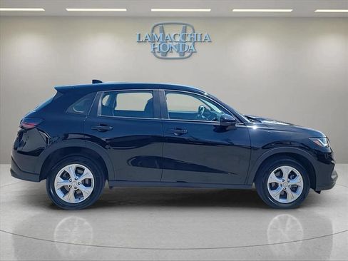 Used 2023 Honda HR-V LX image 6