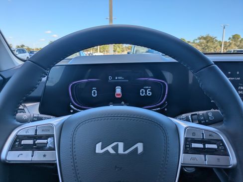 New 2025 Kia Telluride LX image 27