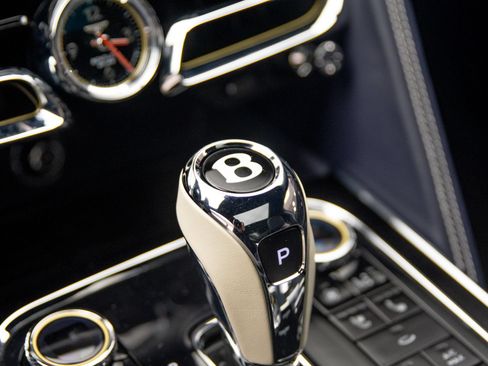 Certified 2024 Bentley Flying Spur S V8 AWD/4WD image 21