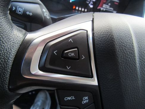 Used 2020 Ford Edge Titanium image 36