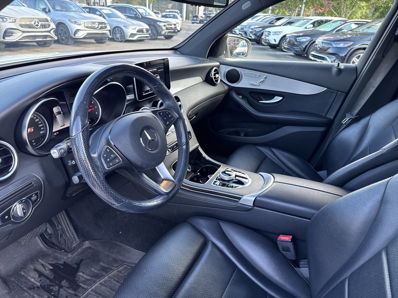Used 2019 Mercedes-Benz GLC 300 4MATIC image 14