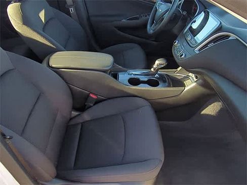 Used 2023 Chevrolet Malibu LT image 22