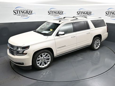 Used 2015 Chevrolet Suburban LTZ RWD image 11