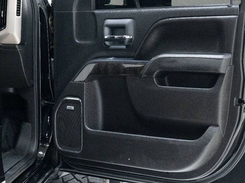 Used 2016 GMC Sierra 2500 Denali w/ Duramax Plus Package AWD/4WD image 20