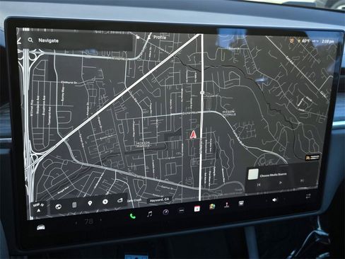 Used 2022 Tesla Model S image 20