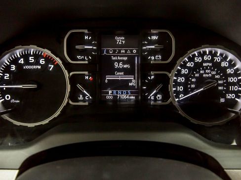 Used 2018 Toyota Tundra SR5 w/ SR5 Upgrade Package image 18