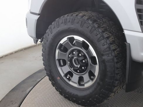 Used 2024 Ford F250 Lariat w/ Lariat Ultimate Package image 13