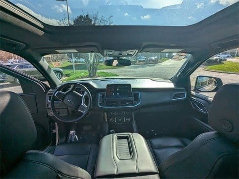 Used 2022 Chevrolet Tahoe Z71 image 12