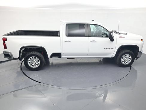 Used 2023 Chevrolet Silverado 2500 LT AWD/4WD image 38