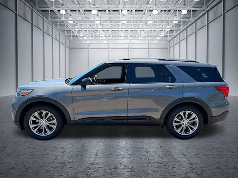 Used 2024 Ford Explorer Limited RWD image 9