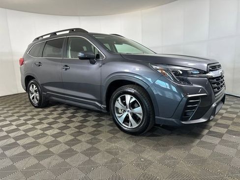 Used 2023 Subaru Ascent Premium w/ Convenience Package AWD/4WD image 2
