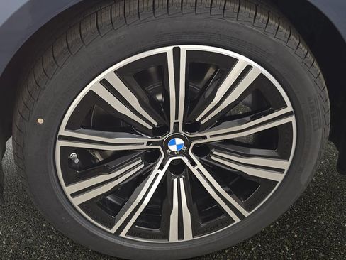 New 2026 BMW 330i xDrive Sedan w/ Premium Package AWD/4WD image 34