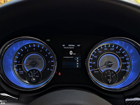 Used 2014 Chrysler 300 SRT8 w/ Leather Interior Group RWD image 13