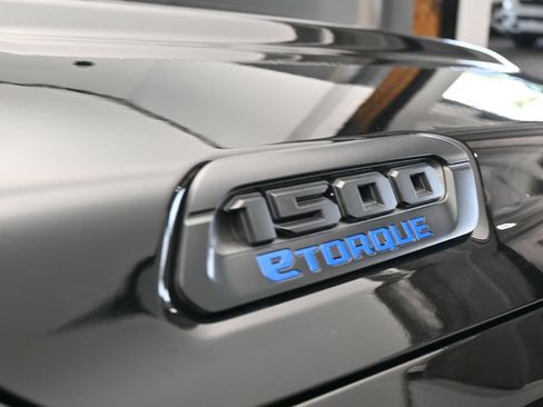 Used 2024 RAM 1500 Big Horn RWD image 43